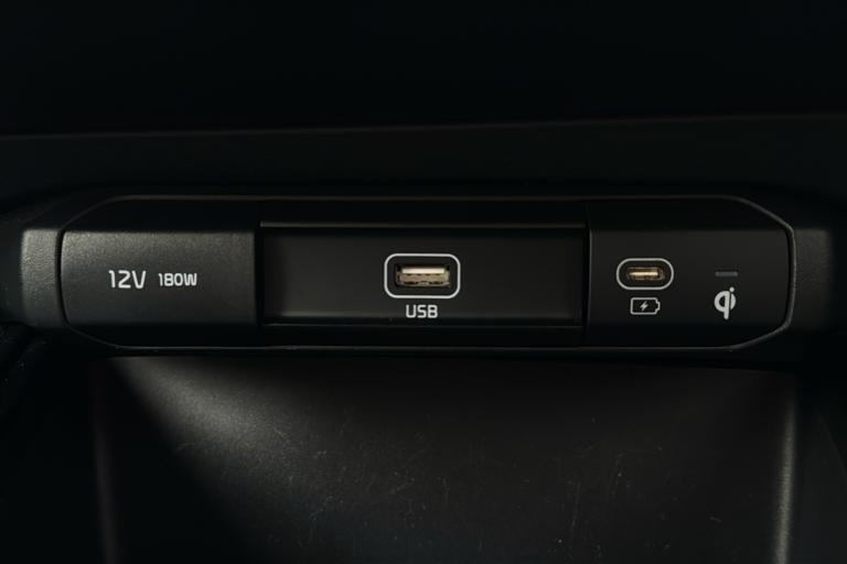  Kia Niro Electric 64.8kwh 3 Suv 5dr Electric Auto 201 Bhp Electric