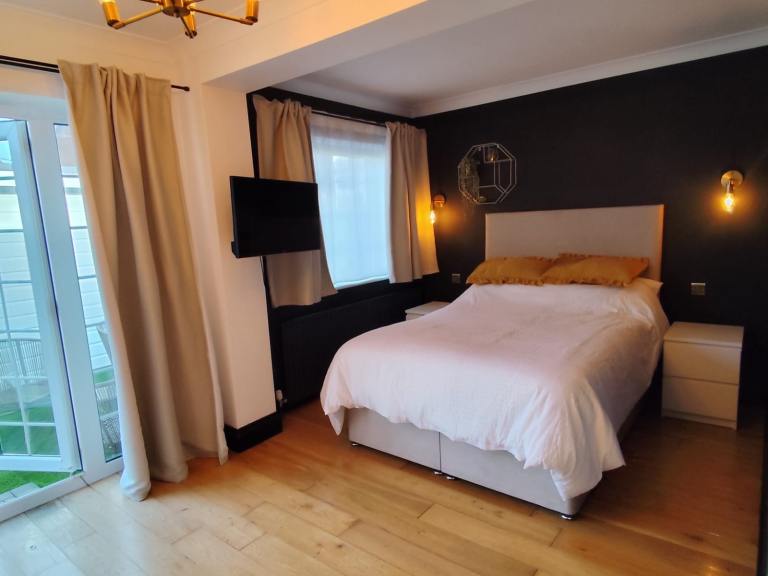 Double Room For Rent 