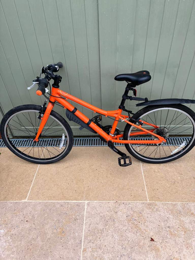 Boys Orange Carrera Saruna bike size 24”