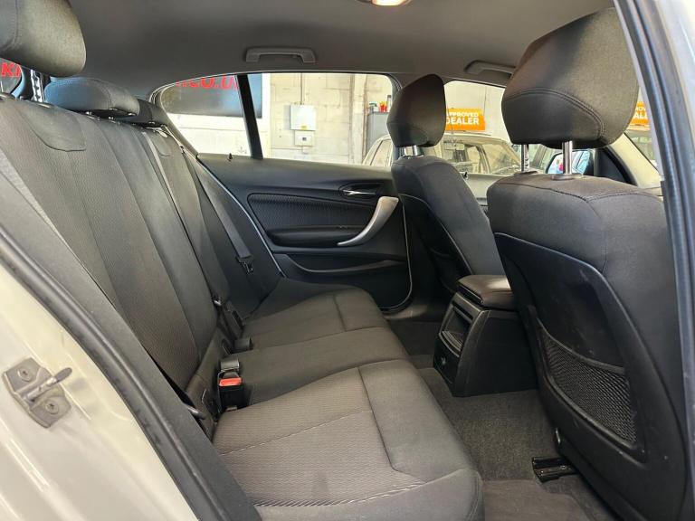 BMW 1 SERIES 1.5 118i SE Euro 6 (s/s) 5dr 2018