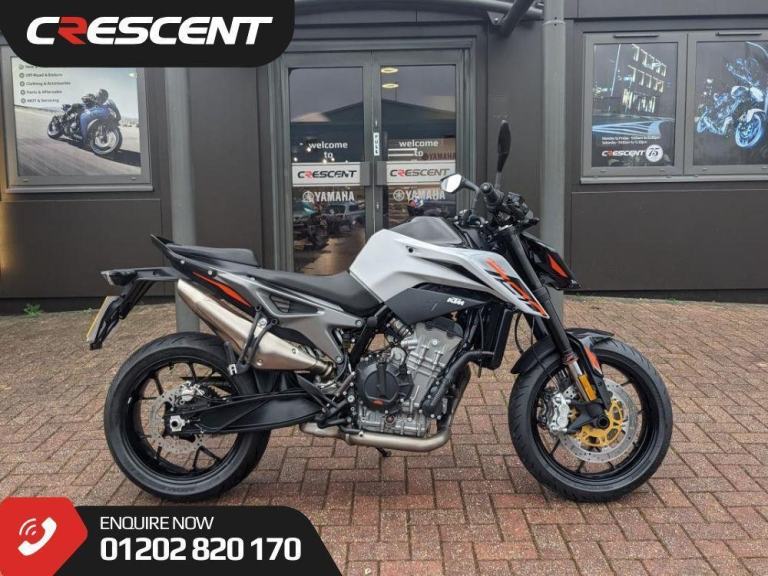 KTM 790 DUKE 2023 - NEW TYRES & BRAKE DISCS - FRESHLY SERVICED - LIGHT GREY