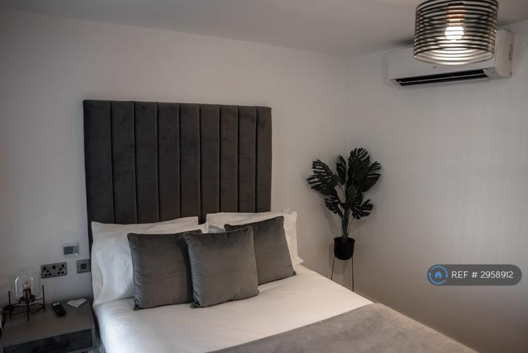 Studio flat in Volume Works, Birmingham, B19 (#2958912)