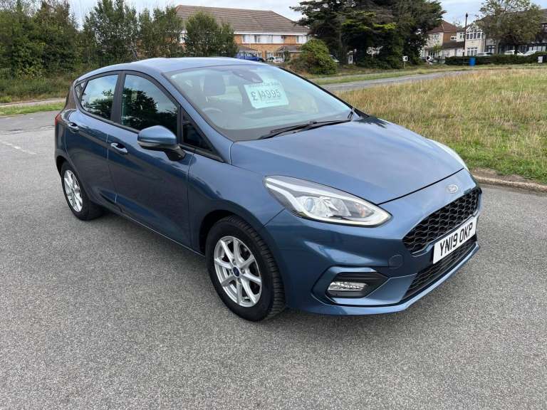 2019 Ford Fiesta 1.0T EcoBoost Zetec Euro 6 (s/s) 5dr HATCHBACK Petrol Manual