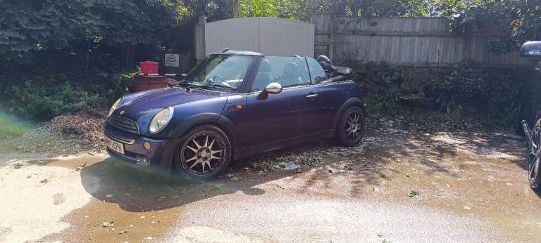 Mini convertible 2005. Spares or repair