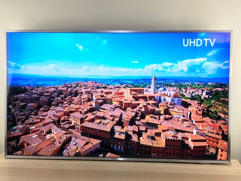 Samsung QE50Q80DAT 50 inch 4K UHD QLED Smart TV, Read description