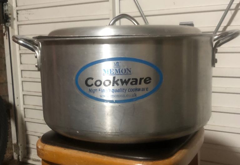 MEMON Cookware Large Silver Pot with Lid