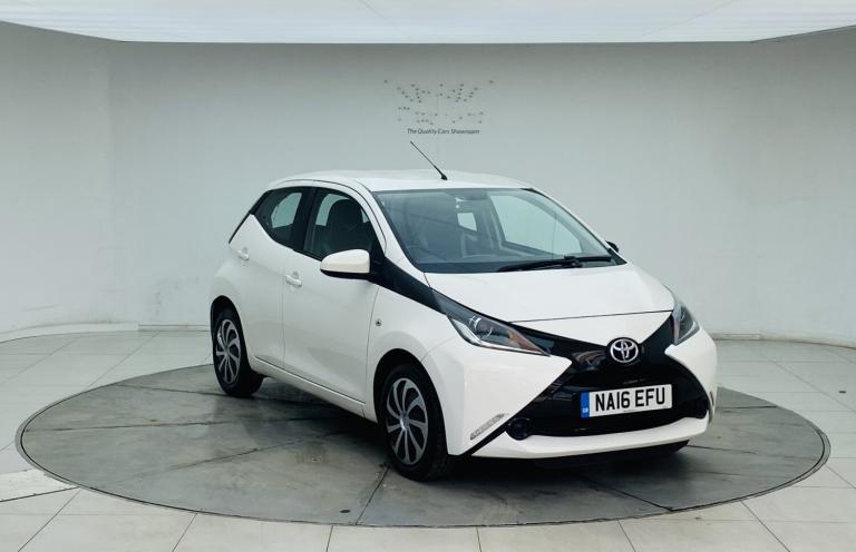 TOYOTA AYGO 1.0 VVT-i x-play 2016