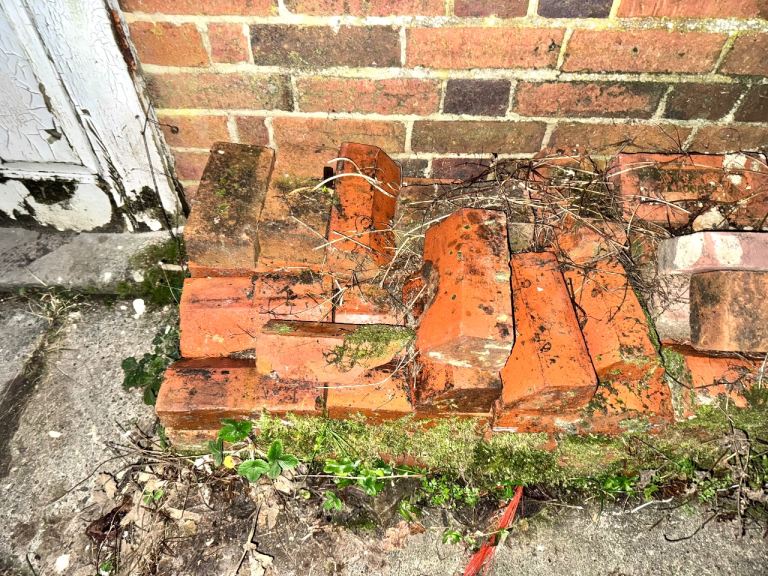 Old Weather Worn Bricks - Never Used - Roof Job