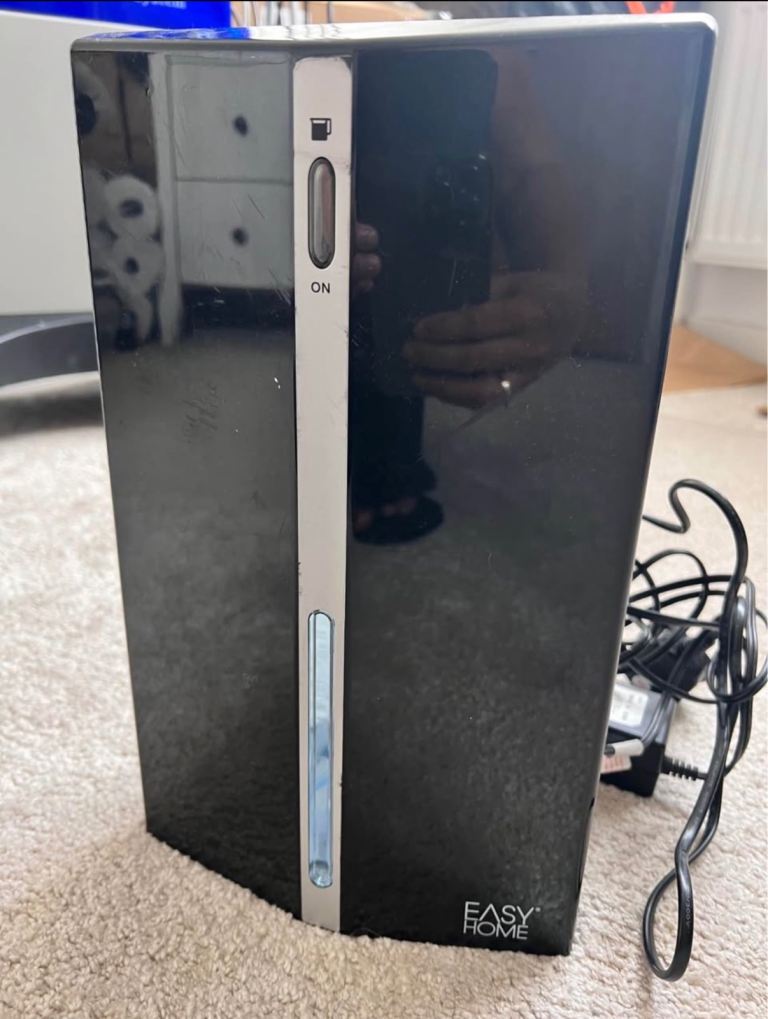 Easy Home Air Purifier - Black, Good Condition