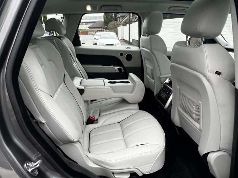 2017 Land Rover Range Rover Sport 3.0 SD V6 HSE Dynamic Auto 4WD Euro 6 (s/s) 5dr ESTATE Diesel A...