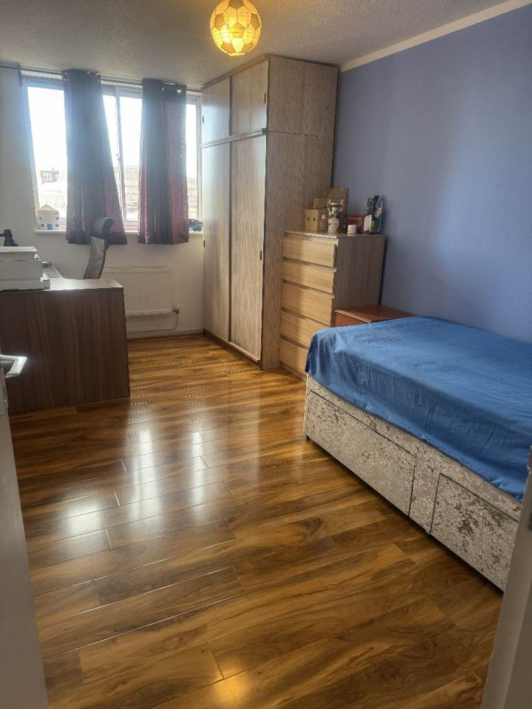 Double Bedroom Available Now in Hatton Garden - Central London Zone 1