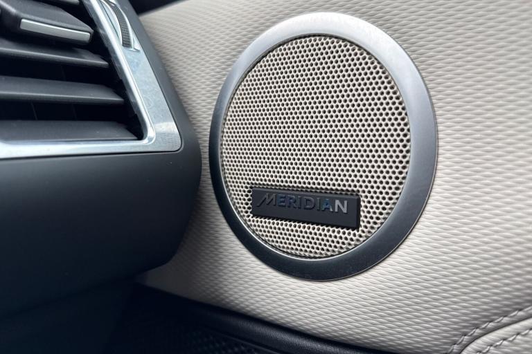 2024 Land Rover Discovery 3.0 D300 Dynamic HSE 5dr SUV DIESEL Automatic