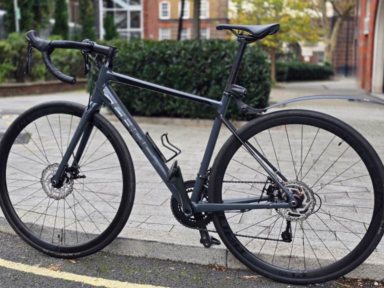 Cube Attain SL Disc road bike w/ mudguard