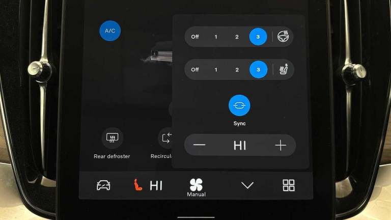 2025 Volvo XC90 Plus, T8 AWD Plug-in hybrid, Electric/Petrol, Dark, 7 Seats ( 360* Camera ) ESTAT...
