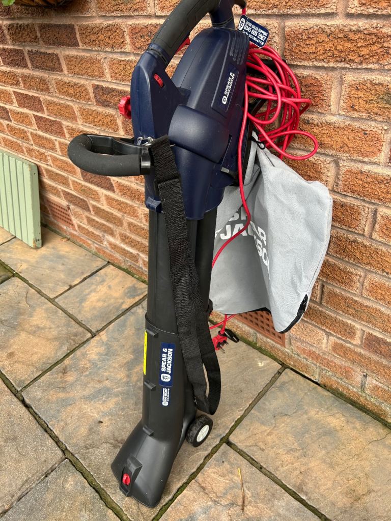 Spear & Jackson Leaf Blower & Vacuum