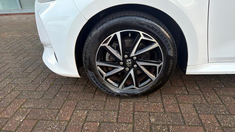 2021 Toyota Yaris 1.5 Hybrid Design 5dr CVT Hybrid Hatchback Hatchback Hybrid Automatic