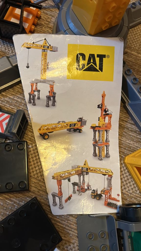 CAT Construction Crane Building Set