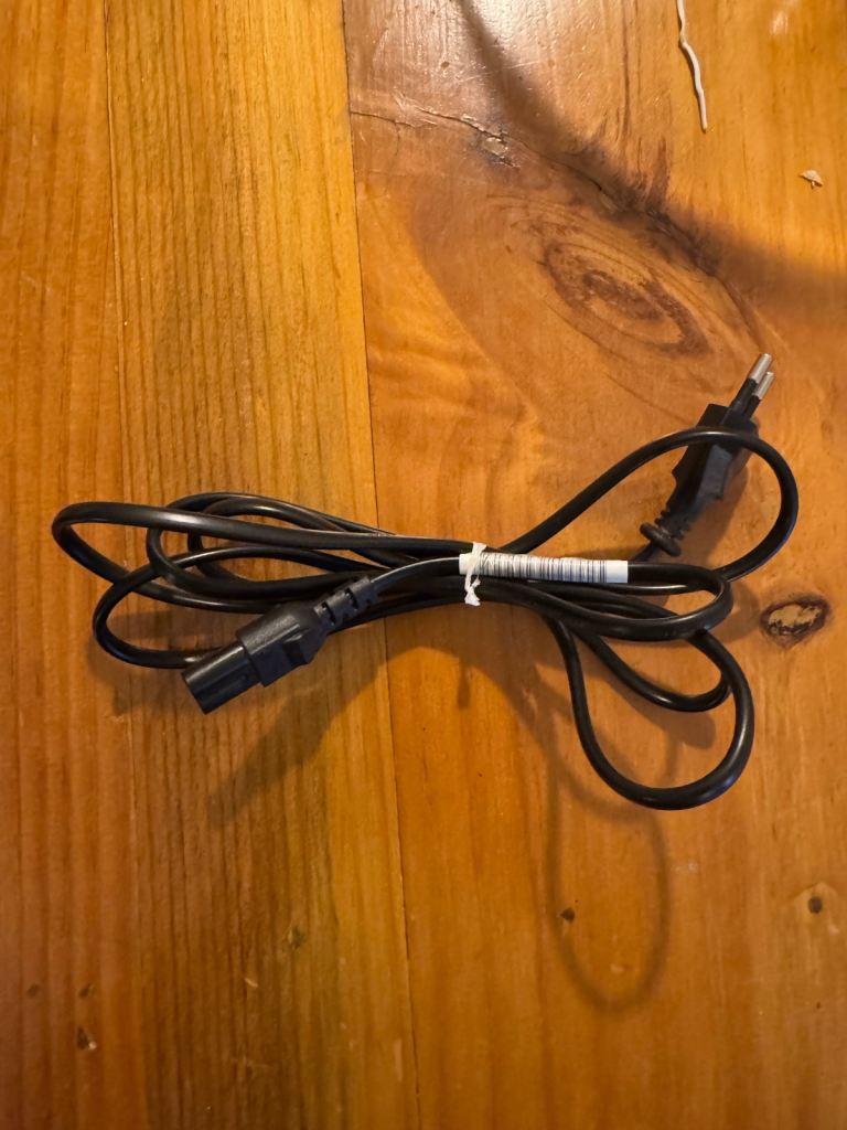 European Figure of 8 Radio 1.8m Power Cable