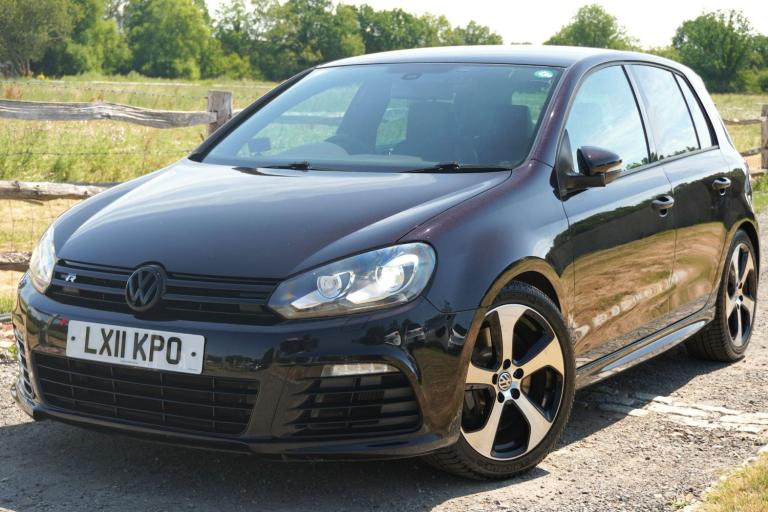 Volkswagen Golf 2.0 TSI R (Leather) Hatchback 5dr Petrol DSG 4Motion Euro 5 (270 ps) Petrol Autom...