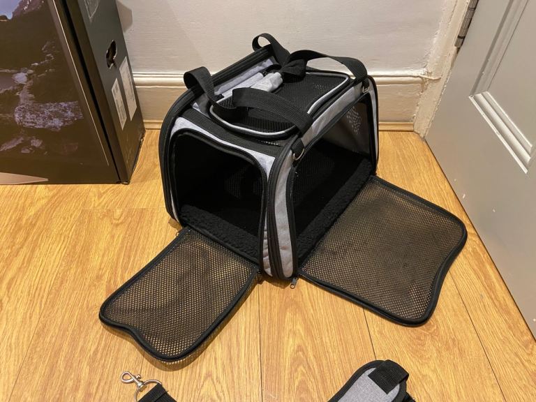 Dog Carrier (Small, Dogs up to 5kg)