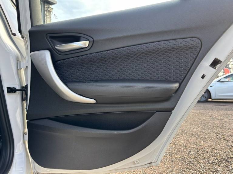 2015 BMW 1 Series 118i [1.5] M Sport 5dr Step Auto HATCHBACK PETROL Automatic