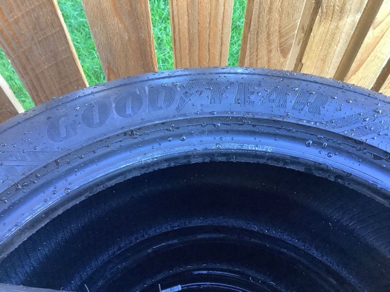 ✅ AS NEW 4 x 18” GOOD YEAR EAGLE F1 TYRES 