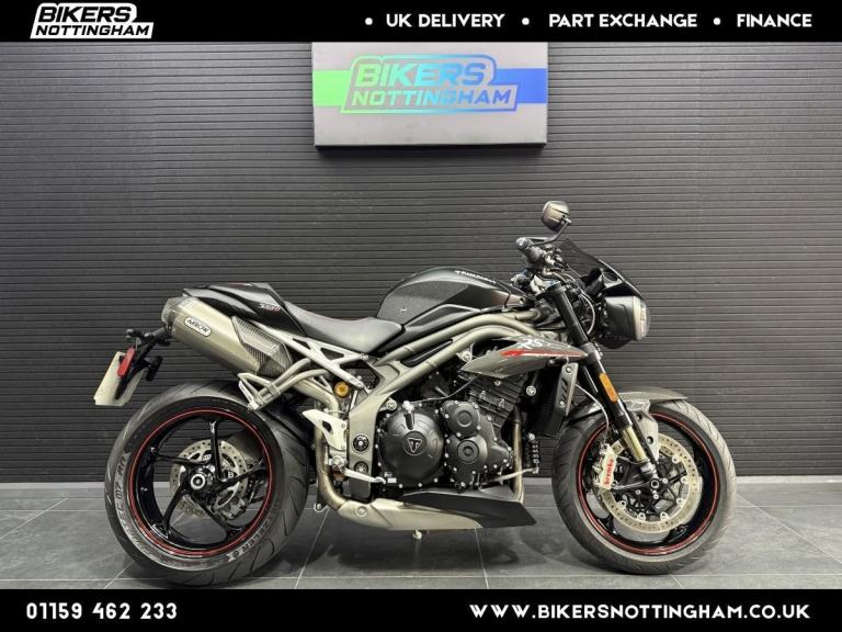TRIUMPH SPEED TRIPLE RS 1050 2019 **Arrow cans, heated grips**