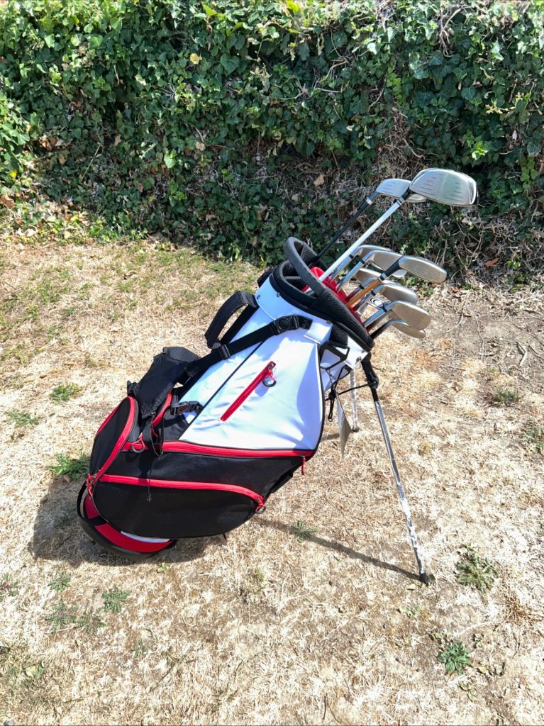 Men’s Golf Clubs Wilson Driver 3 Wood Hybrid Di7 5-9 Iron Sw Pw Putter New Stand Bag 