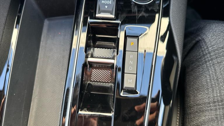 2024 Peugeot 3008 1.2 PureTech GT SUV 5dr Petrol EAT Euro 6 (s/s) (130 ps) SUV Petrol Automatic