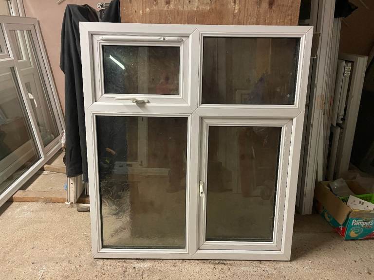 H 128 x W 114 cm - UPVC DOUBLE GLAZED WINDOW- OBSCURE GLASS (REF: MJ298)