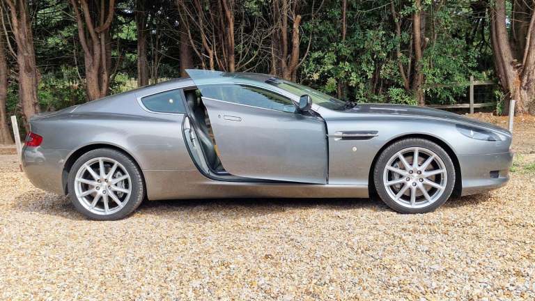 ASTON MARTIN DB9 6.0 V12 2008