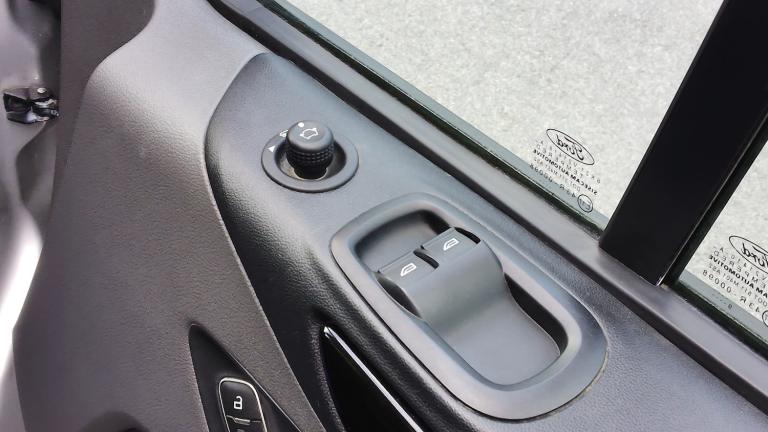 2019 Ford Transit Custom 320 LIMITED L1 SWB 6 SEATER DOUBLE CAB COMBI CREW VAN WITH AIR CONDITION...