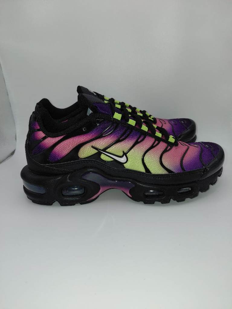 Womens nike air max tn black platinum violent size 3.5 brand new