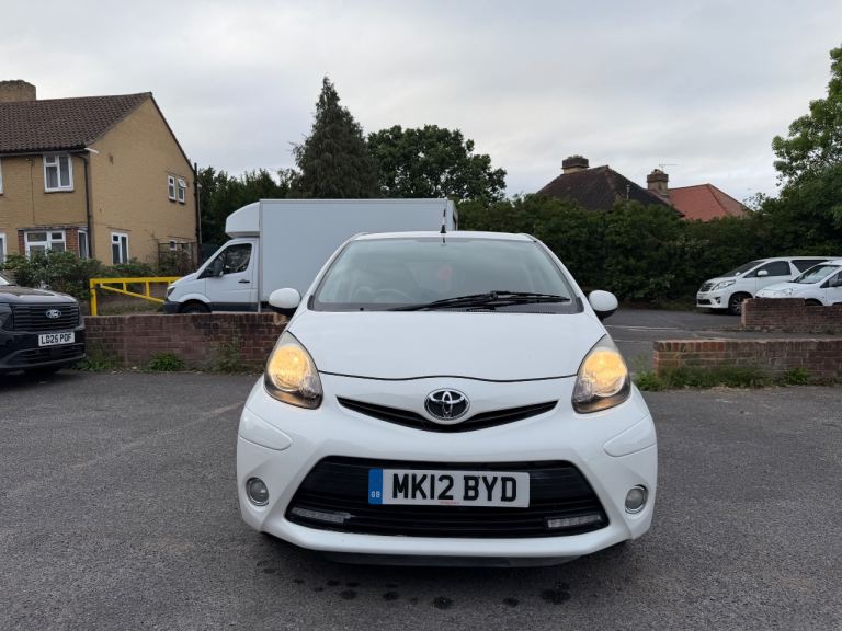 Toyota, AYGO, Hatchback, 2012, Semi-Auto, 998 (cc), 5 doors