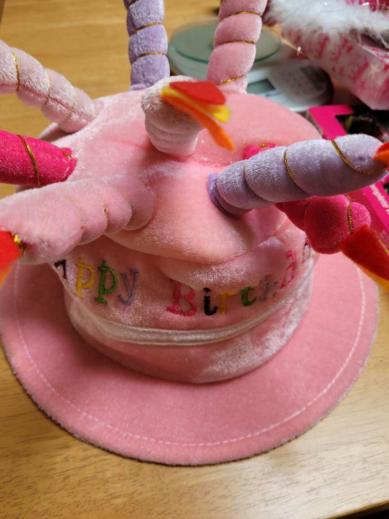 PARTY ITEMS CELEBRATIONS BIRTHDAY 40 POPPERS CANDLES HAT EARS EVERYTHING SEEN