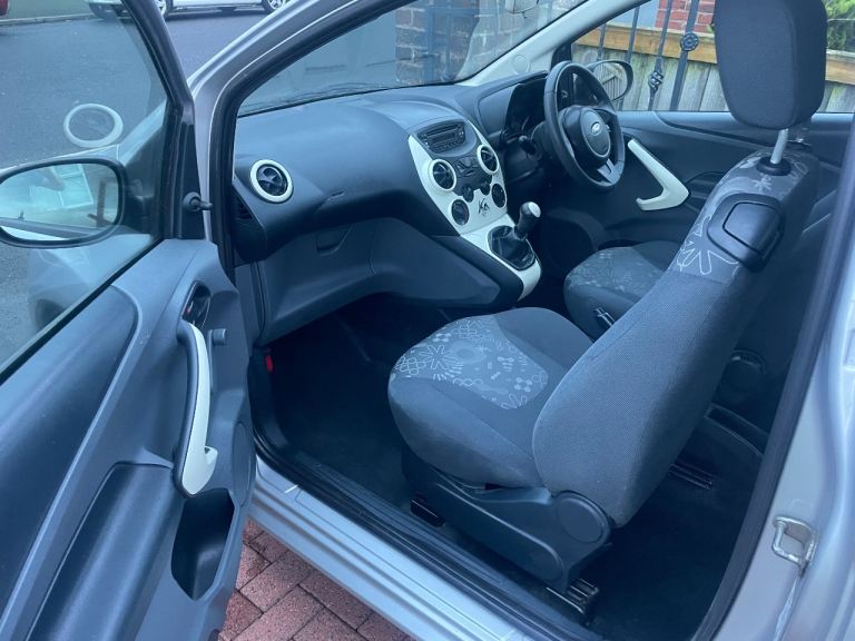 Ford, KA, Hatchback, 2009, Manual, 1242 (cc), 3 doors