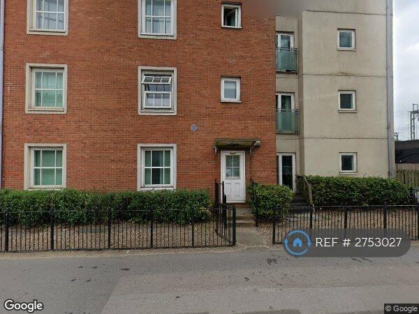 2 bedroom flat in Malcolm Place, Reading, RG1 (2 bed) (#2753027)