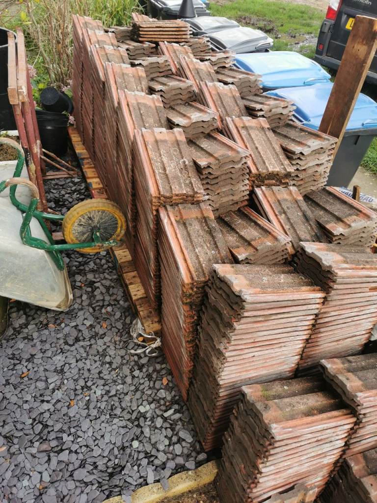 Roof tiles