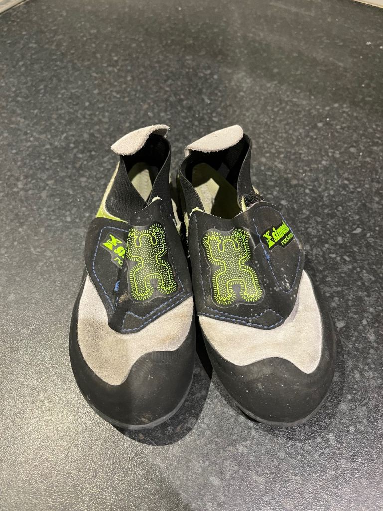 Children’s climbing shoes C12