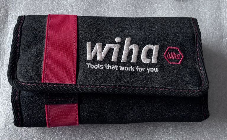 Wiha Tools Roll Bag with Insulated Screwdriver Set