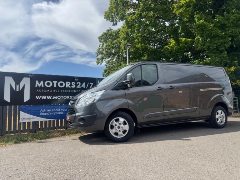 Ford Transit Custom TRANSIT CUSTOM 2.2 TDCi 125ps+LOW ROOF LIMITED Diesel