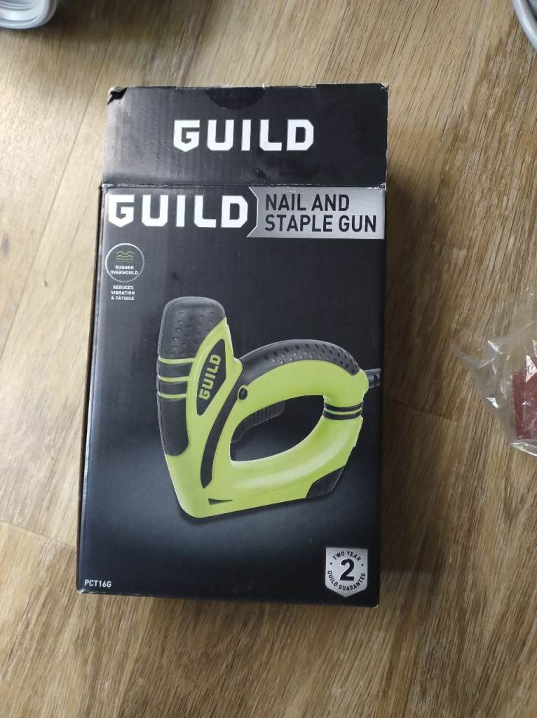 Guild staple gun + spare nails and staples 