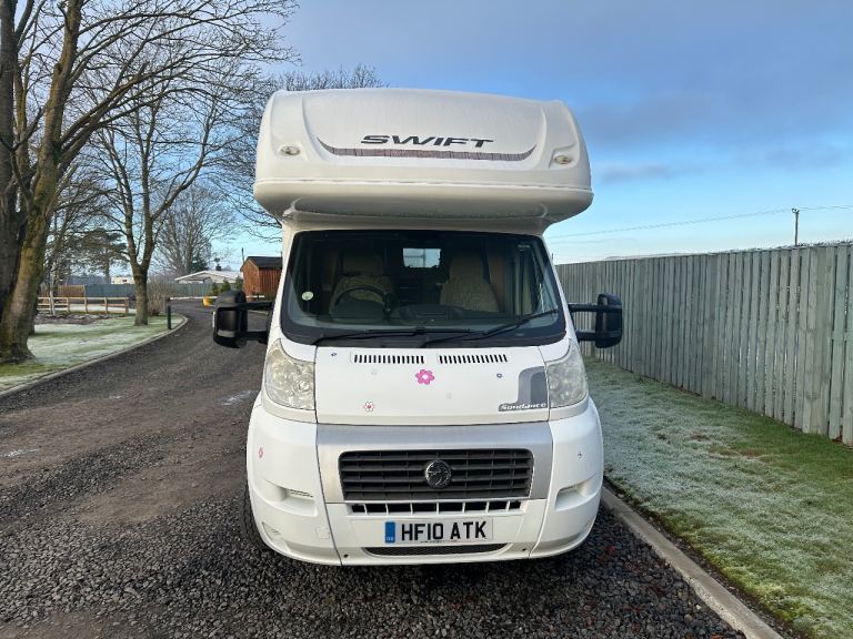 SWIFT SUNDANCE 590RS MOTORHOME 