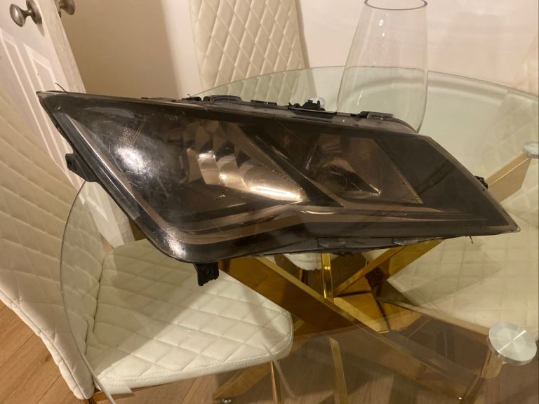 Seat Leon 2013 to 2017 headlight 
