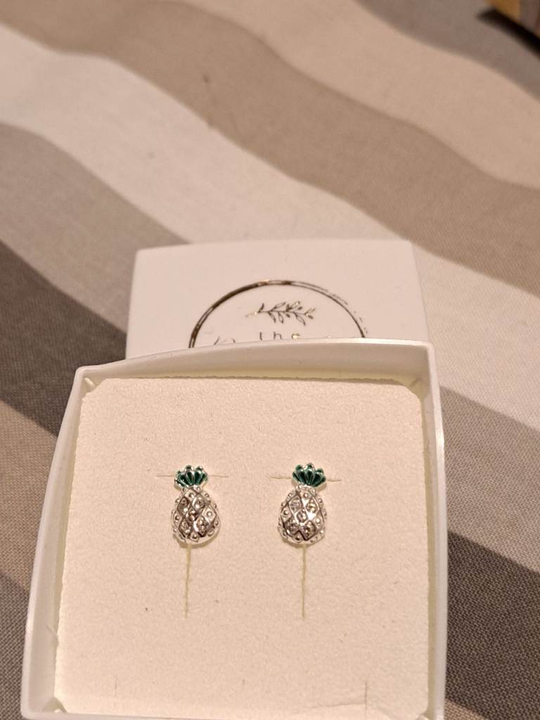 Solid silver pineapple earrings