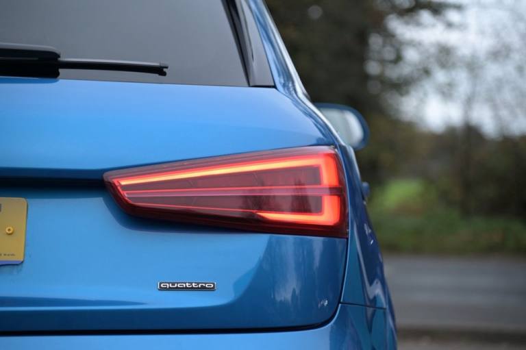 2015 Audi Q3 2.0 TDI S line Plus SUV 5dr Diesel Manual quattro Euro 6 (s/s) (184 ps) ESTATE Diese...