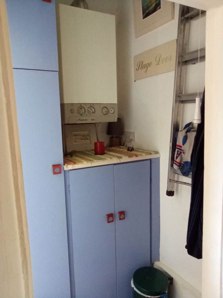 Studio flat for sale - near Heathrow