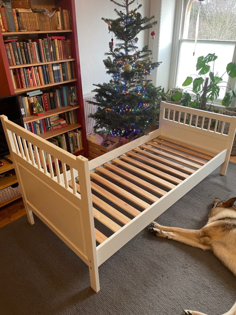 image for Bedframe 90x200