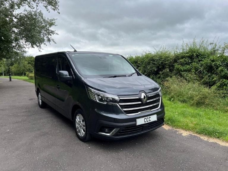 March 2023 Renault Trafic 2.0 dCi Blue LL30 Sport (130 ) L2 H1