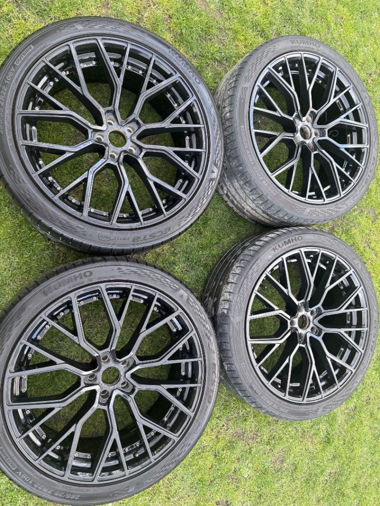 WOLFRACE 22” wheels and tyres